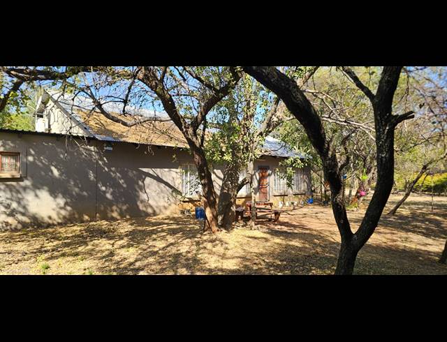 4.10HA SMALLHOLDING FOR SALE IN RENOSTERFONTEIN AH